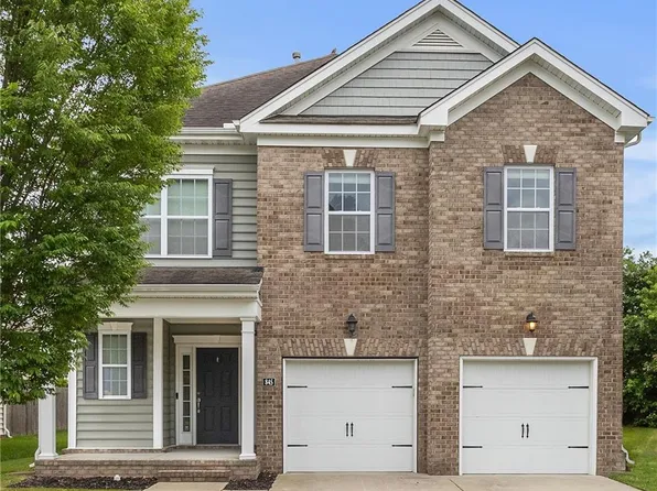 845 Brightleaf Pl, Chesapeake, VA 23320