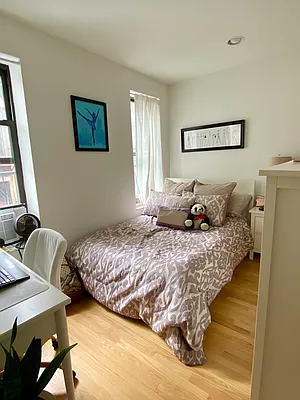 Rented by Compass | media 10