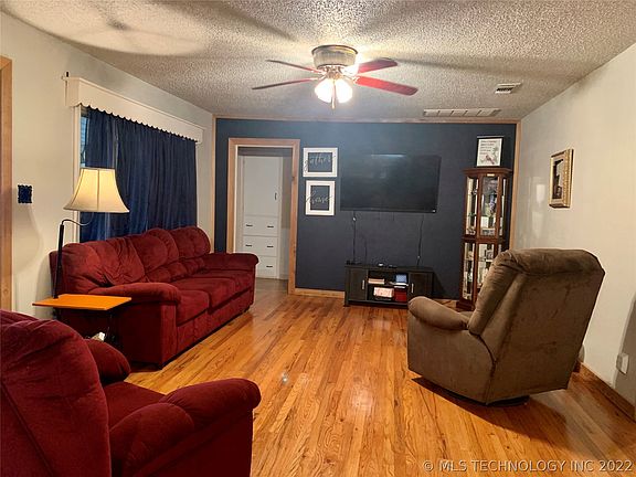 4th image of 34364 E County Road 1650