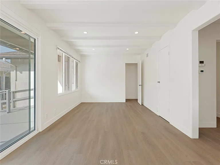 22222 Vanowen St — Photo 26