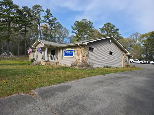 195 Ashley Ln, Rossville, GA 30741