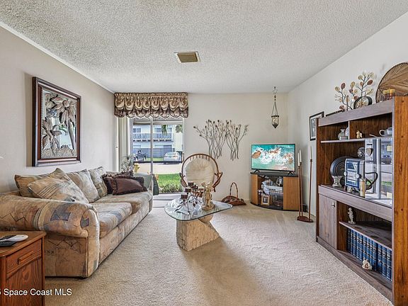 4th image of 1112 Mary Joye Ave