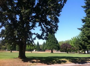 15745 SW Serena Ct, Tigard, OR 97224