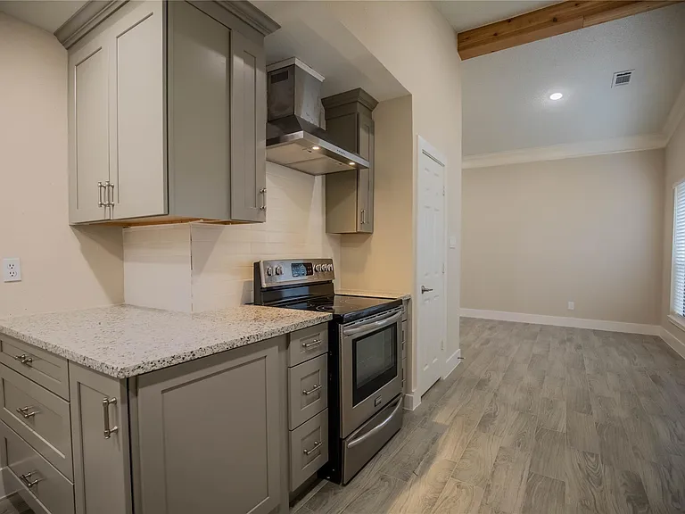3919 Wintergreen Dr — Photo 6