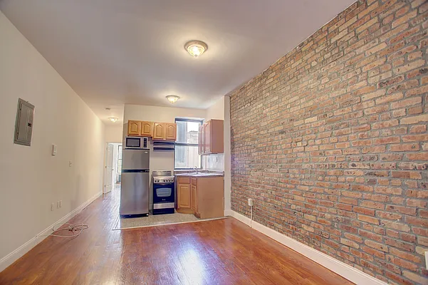 Rented by Corcoran | media 8