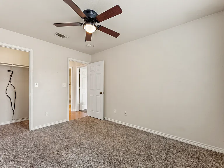 100 Sendero Dr — Photo 22