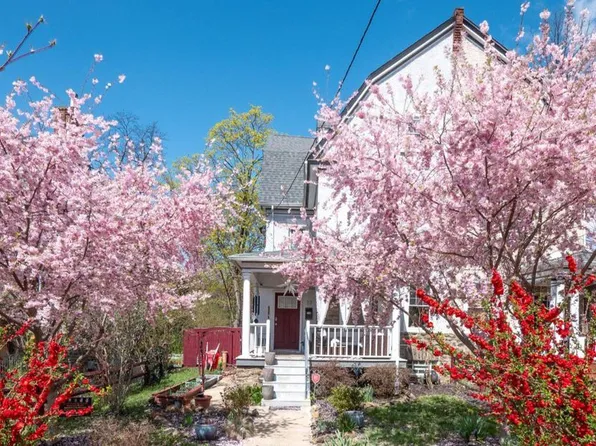 17 W Phil Ellena St, Philadelphia, PA 19119