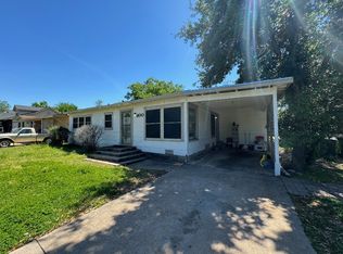 600 Terry Rd, Hurst, TX 76053