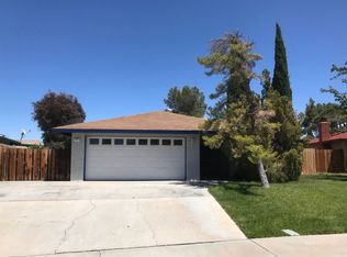 240 Apache Ln, Ridgecrest, CA 93555
