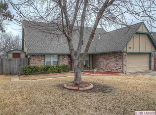 1616 S Aspen Ct, Broken Arrow, OK 74012