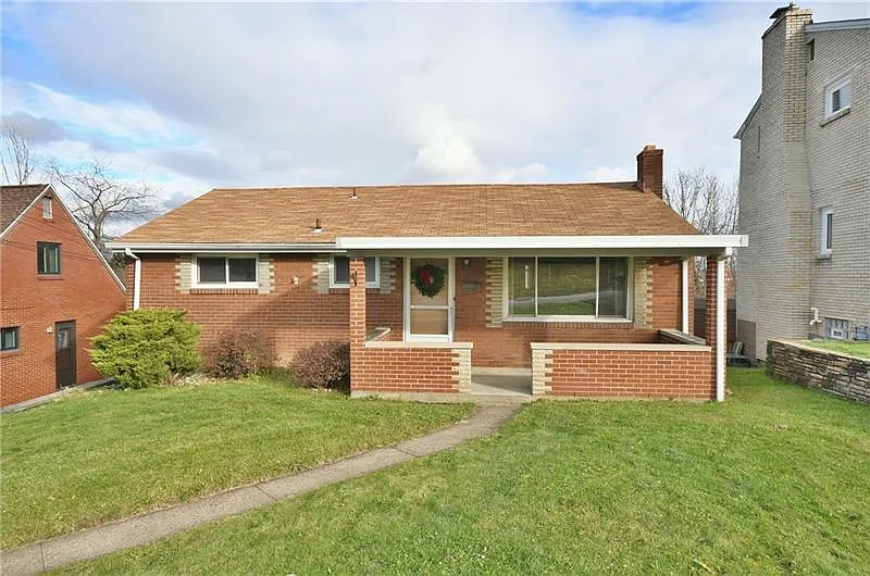 447 Balconade Dr photo 1