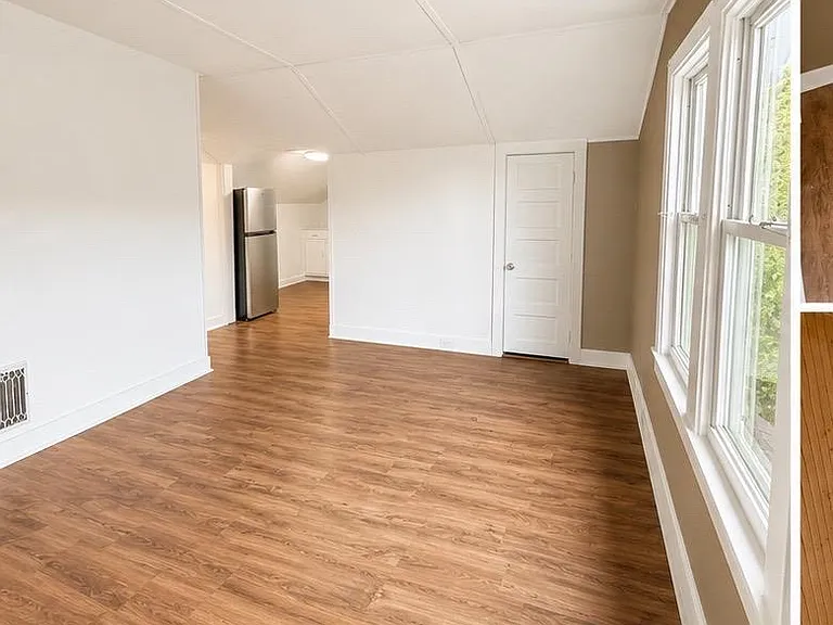 1360 Teall Ave #2 — Photo 6