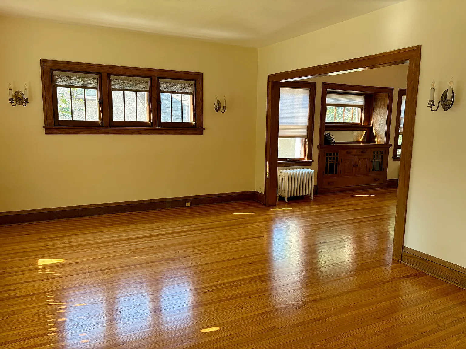 2 bed, $1,570 — Photo 3