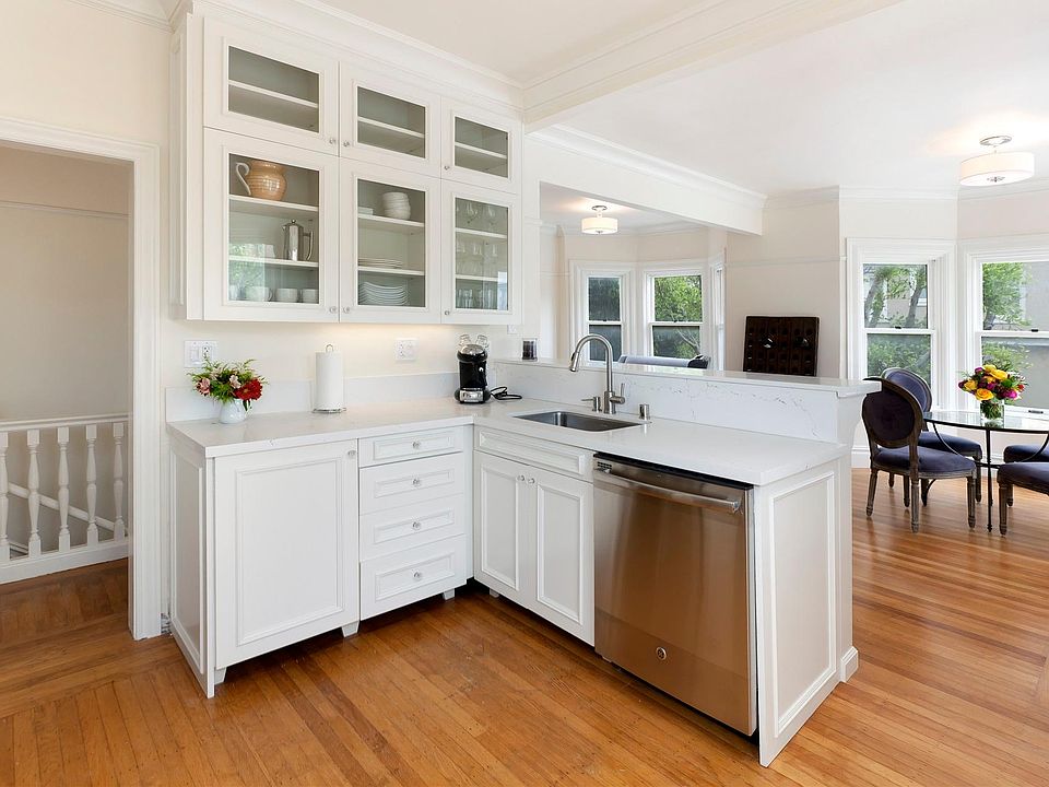 1st image of 1705 Jones St #1705