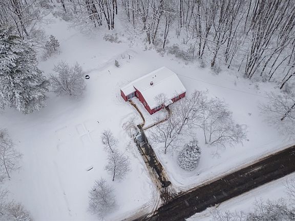 3rd image of 1020 Richardson Rd