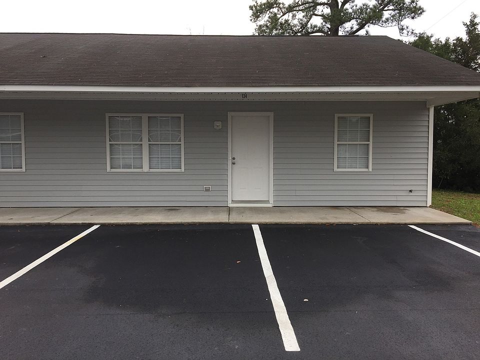 1st image of 134 W Pine St