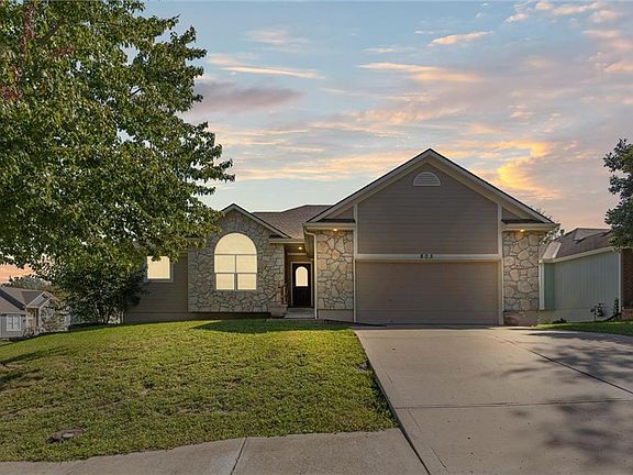 4th image of 805 Albatross Dr