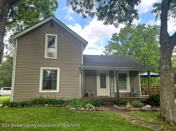 740 Forest St, Charlotte, MI 48813