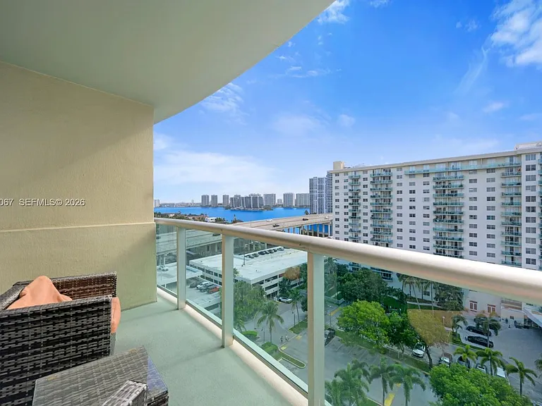 19380 Collins Ave #1211 — Photo 2