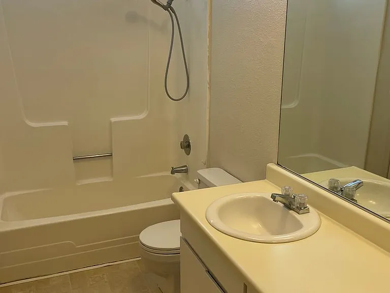 1057 Diablo Ave — Photo 9