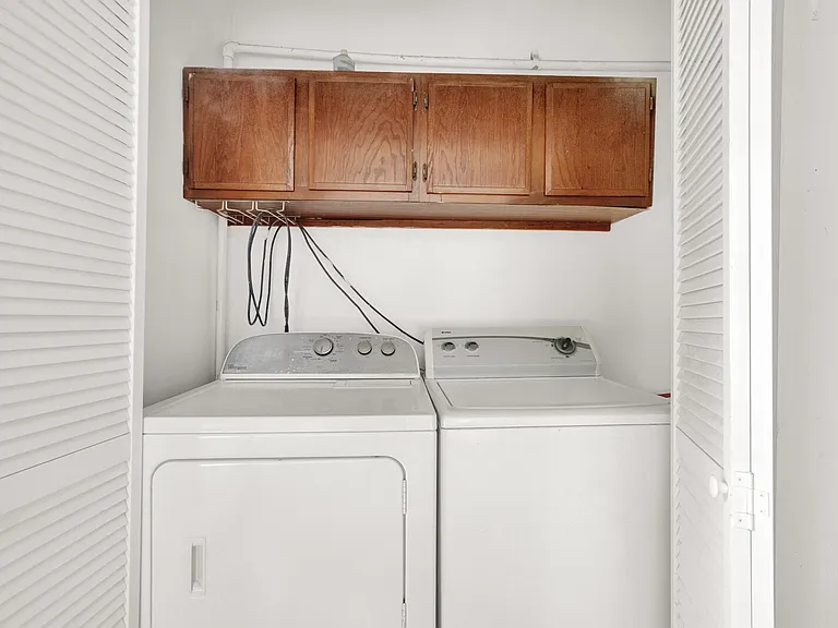 100 Sparrow Dr #13-1 — Photo 27