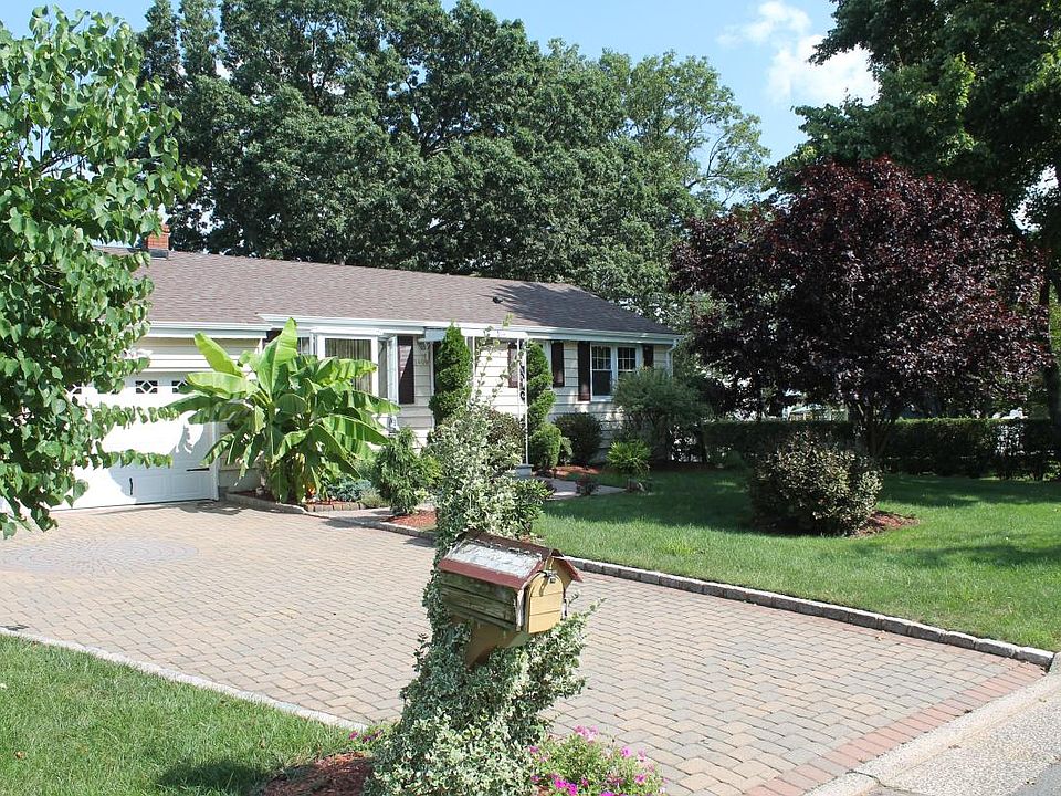 1st image of 1409 Redwood Dr
