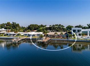 2471 Sunrise Dr SE, Saint Petersburg, FL 33705