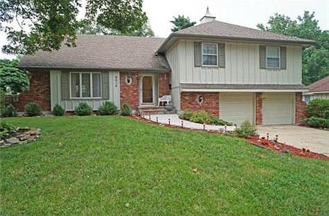 1st image of 9010 W 105th St