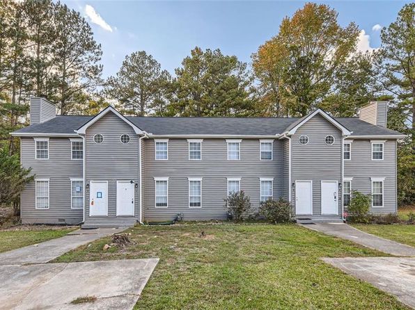 8537 Pineland Dr, Jonesboro, GA 30238