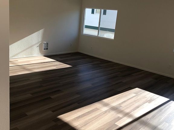 3rd image of 1004 Ocean Ave #C