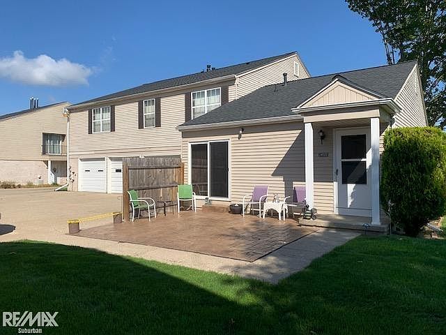 1st image of 24120 Meadow Bridge Dr