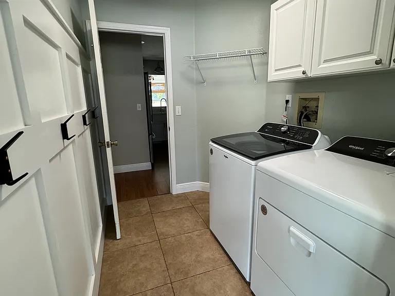 5519 Cynthia Ln — Photo 3