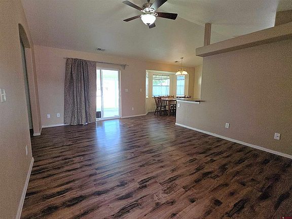 4th image of 631 Hawk Court
