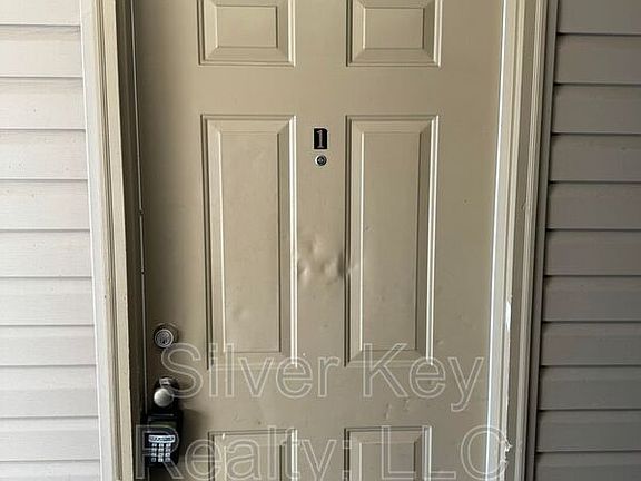 2nd image of 250 Willow Creek Dr APT 1