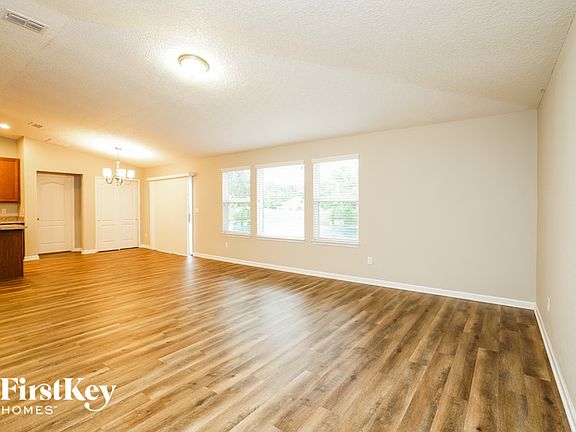 3rd image of 1366 King Rail Ln