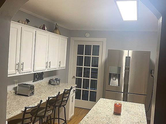 5th image of 129 Ashe St