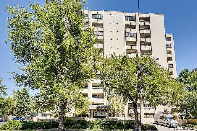 1st image of 800 N Pearl St APT 1004