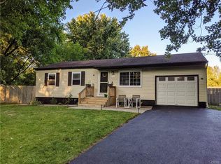 8804 Gaskin Rd, Clay, NY 13041