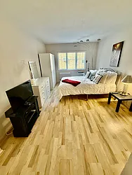 Sold by New World Realty Group LLC