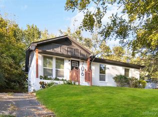 706 Dunbrook Ln, Charlotte, NC 28217