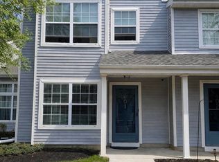 401 Hampton Court #15-7, Englishtown, NJ