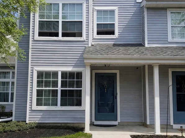 401 Hampton Court #15-7, Manalapan, NJ 07726