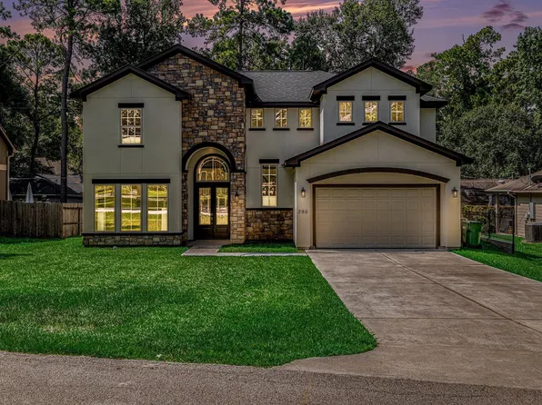 290 Apple Valley Dr, Conroe, TX 77304