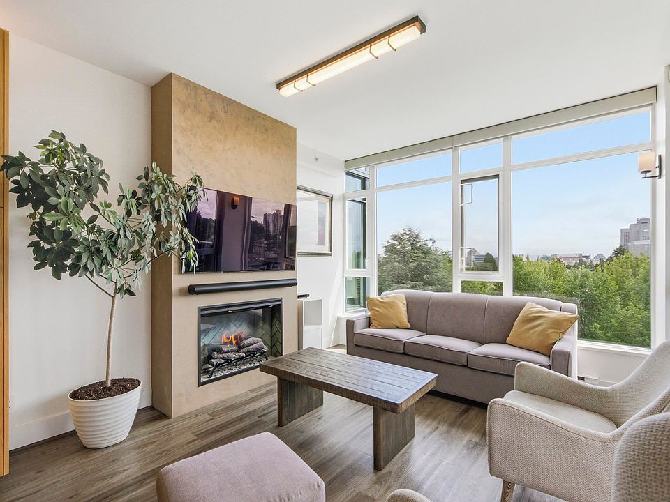1st image of 1333 W 11th Ave #907