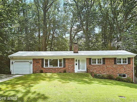 2nd image of 3710 Whispering Ln