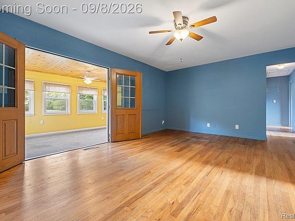 3rd image of 5210 Pinckney Rd
