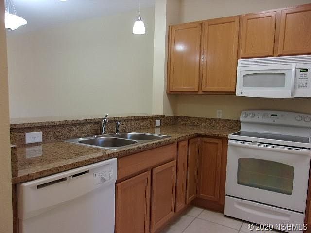 1st image of 405 Bouchelle Dr #117