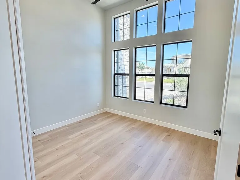 3134 E Blue Heron Dr — Photo 15