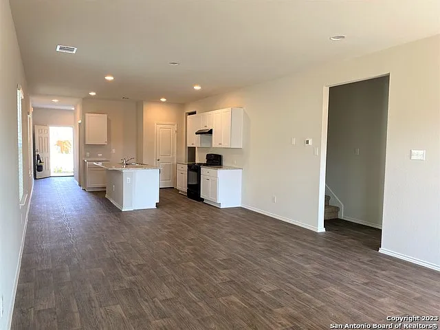 2962 Wolfcreek — Photo 2