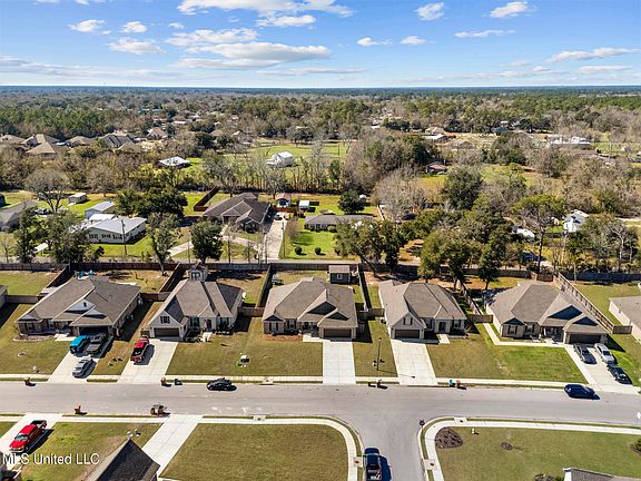 3rd image of 3035 Sea Oats Dr